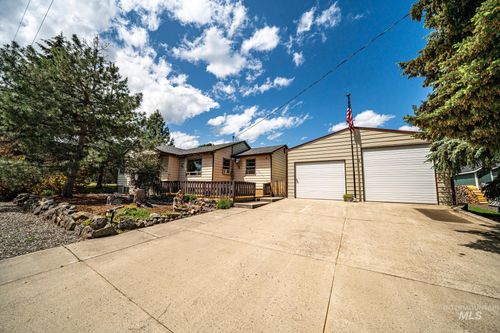 510 Garrett St, CottonWood, ID, 83522-5061 | Card Image