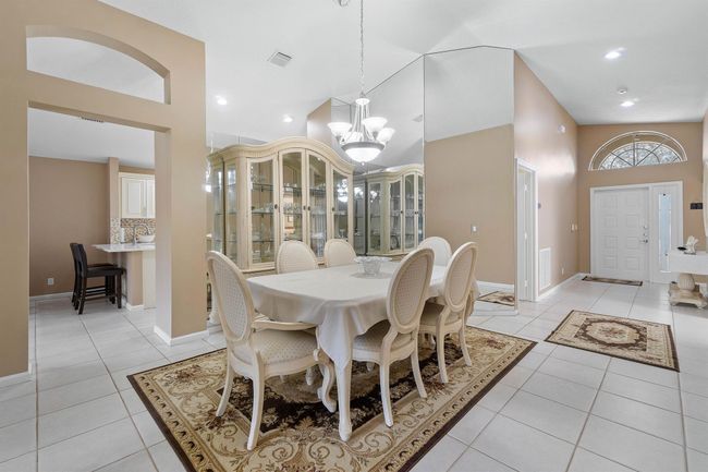 9594 Arbor View Dr, House other with 3 bedrooms, 2 bathrooms and null parking in Boynton Beach FL | Image 8