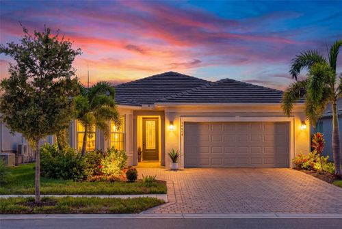 10004 Coral Shore Dr, ENGLEWOOD, FL, 34223-1112 | Card Image