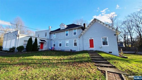 419 Plainfield Ave, Berkeley Heights, NJ, 07922-1437 | Card Image