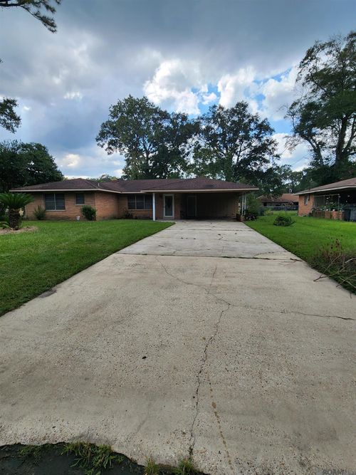 8825 Gov Nichols Dr, Baton Rouge, LA, 70811-2506 | Card Image