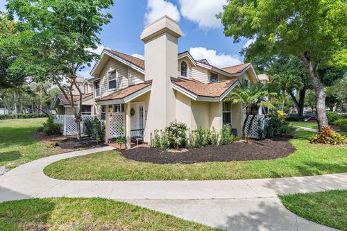 10b-8110 Oakton Ct, Lake Clarke Shores, FL, 33406-8460 | Card Image
