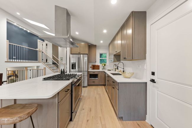787 Bluejay Cir, House other with 4 bedrooms, 2 bathrooms and 2 parking in Elk Grove Village IL | Image 13