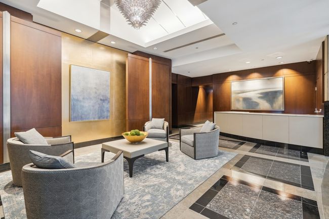 APT-807 - 530 N Lake Shore Dr, Condo with 2 bedrooms, 2 bathrooms and 1 parking in CHICAGO IL | Image 30
