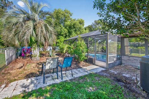 147 Village Ln, Daytona Beach, FL, 32119-8640 | Card Image