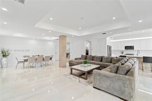 3188 Ne 211th Ter, Aventura, FL, 33180-3686 | Card Image