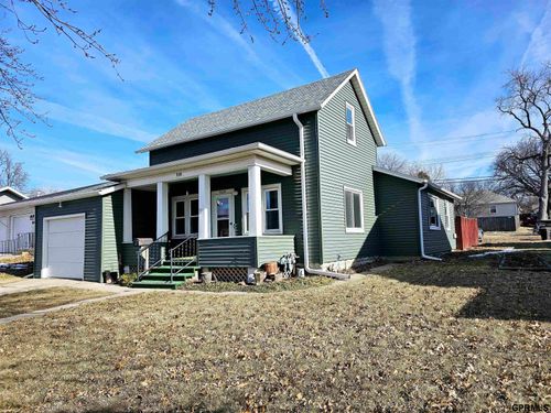 808 N Burlington Ave, York, NE, 68467-2511 | Card Image