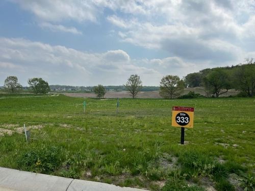 4920 Home Stretch Drive, WESTPORT, WI, 53597 | Card Image