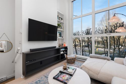 3429 Porter St, Vancouver, BC, V5N4H2 | Card Image