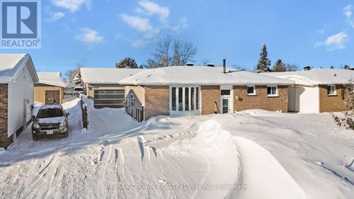 40 Fifteenth Street, Hearst, ON, P0L1N0 | Card Image