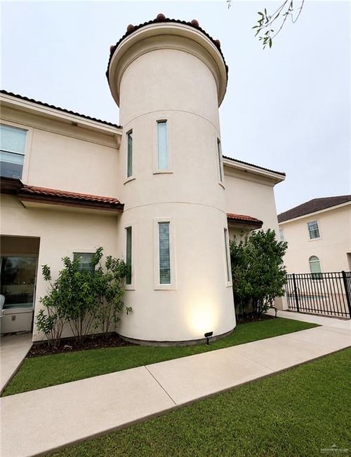 15-1412 Keeton Ave, McAllen, TX, 78503-1787 | Card Image