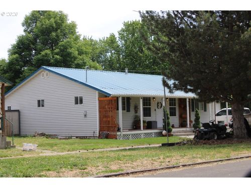 335 N 4th St, Athena, OR, 97813 | Card Image