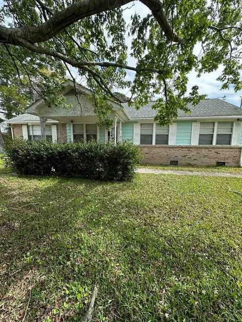 14335 Hemley Rd, Coden, AL, 36523-3177 | Card Image