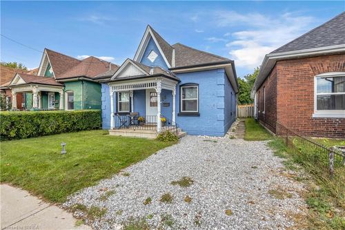 25 Usher St, Brantford, ON, N3R1B9 | Card Image