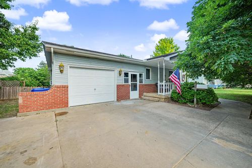 105 S Cedar St, Lindsborg, KS, 67456-2304 | Card Image