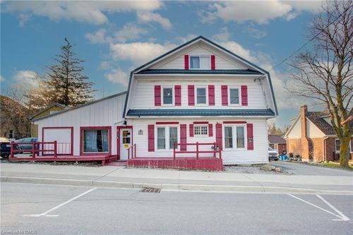 17 Arthur St E, Harriston, ON, N0G1Z0 | Card Image