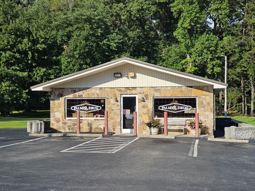 571 Main St, Palmer, TN, 37365-2531 | Card Image