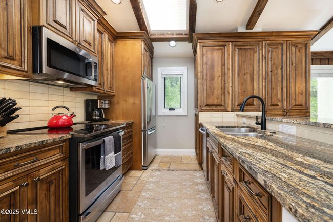 1407 - 4470 Timber Falls Ct, Condo with 4 bedrooms, 3 bathrooms and null parking in Vail CO | Image 8