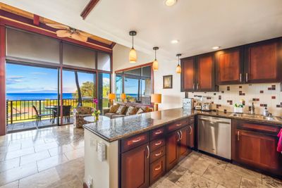 304D - 940 S Kihei Rd, Condo with 2 bedrooms, 2 bathrooms and null parking in Kihei HI | Image 2