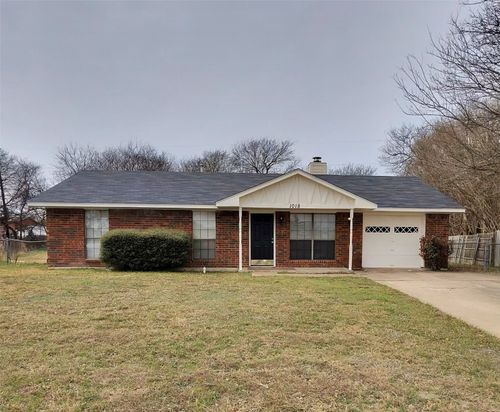 1018 Alexis Ct, Glenn Heights, TX, 75154-8612 | Card Image