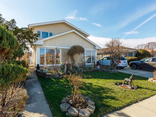 7520 Crawford Ave, Skokie, IL, 60076-3944 | Card Image