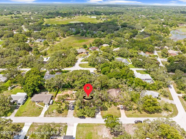 8268 Garrison St, House other with 3 bedrooms, 3 bathrooms and null parking in Spring Hill FL | Image 5