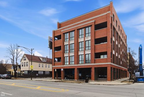 201-2357 N Washtenaw Avenue, Chicago, IL, 60647 | Card Image