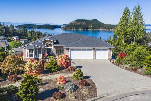 4122 Ellisport Pl, Anacortes, WA, 98221-9718 | Card Image