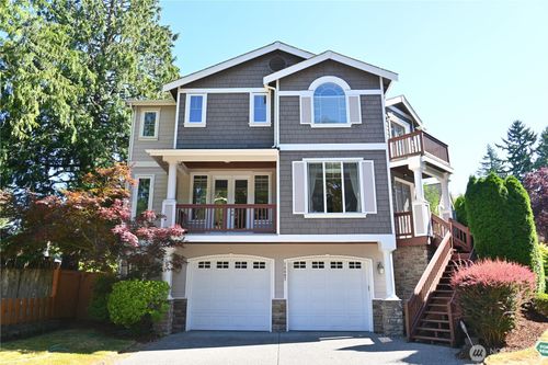 16087 Ne 103rd St, Redmond, WA, 98052-3032 | Card Image