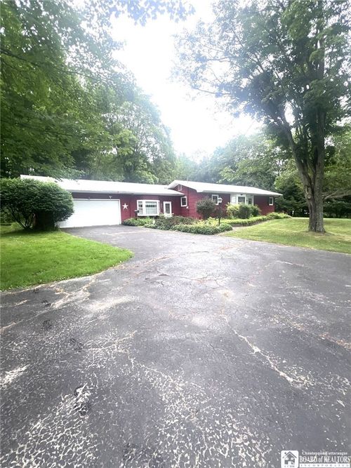 3026 Garfield Rd, Jamestown, NY, 14701-9463 | Card Image