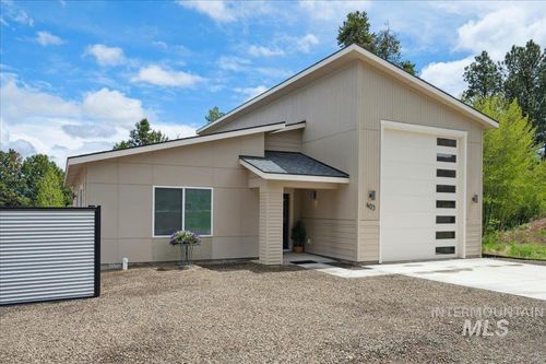 403 Antonette Cir, Cascade, ID, 83611 | Card Image