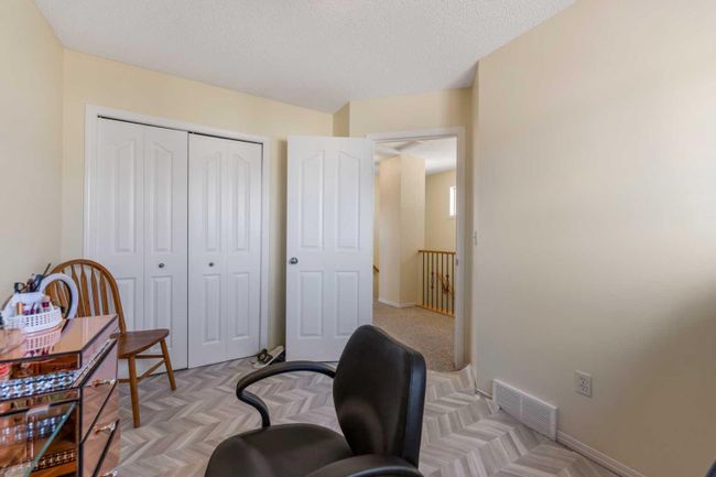 2105 - 111 Tarawood Lane Ne, Home with 3 bedrooms, 1 bathrooms and 1 parking in Calgary AB | Image 24