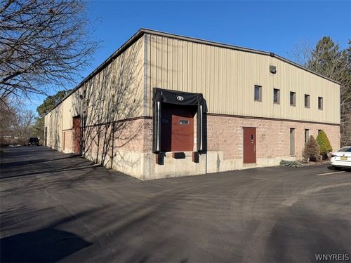 9120 Main Street, Clarence, NY, 14031 | Card Image