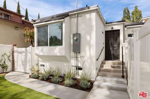 1511-12-1511 Selby Ave, Los Angeles, CA, 90024-5713 | Card Image