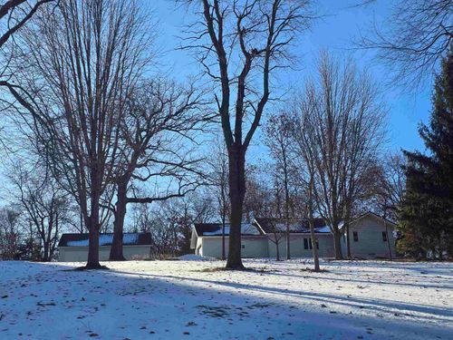 12719 Garden Plain Rd, Morrison, IL, 61270-9379 | Card Image
