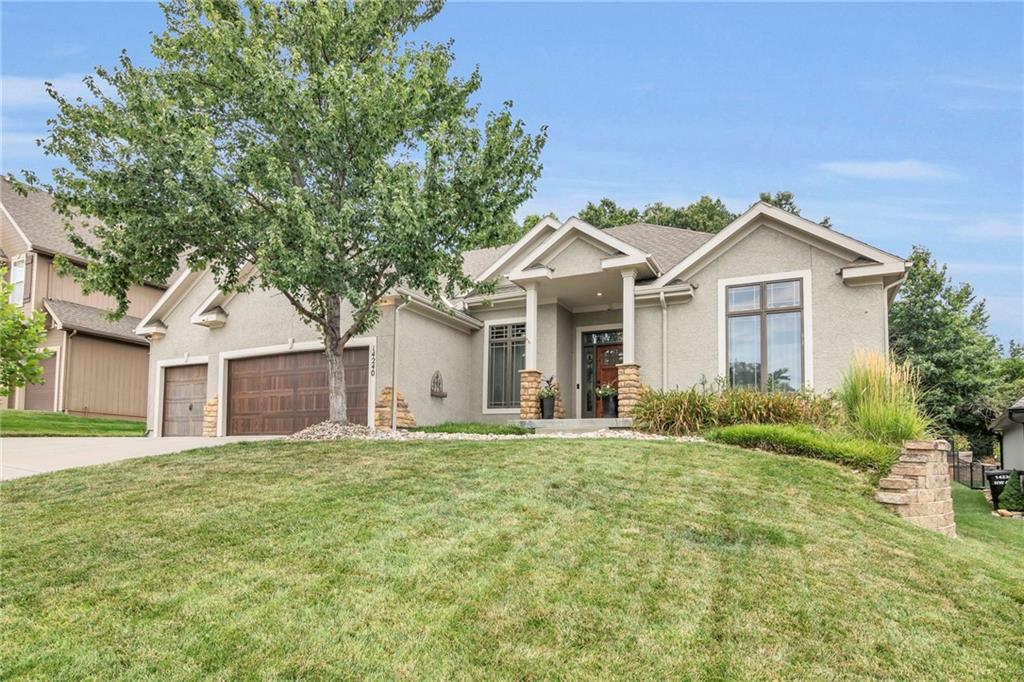 62nd Pl, Parkville, MO 64152
