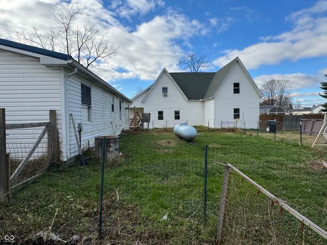8300 E County Rd 210 S, House other with 3 bedrooms, 2 bathrooms and null parking in New Point IN | Image 6