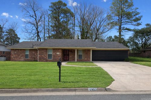 5903 Hampton Pkwy, Pine Bluff, AR, 71603-7512 | Card Image