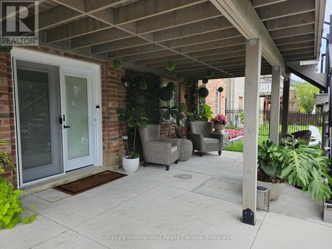 22 Prada Crt, House other with 6 bedrooms, 5 bathrooms and 6 parking in Brampton ON | Image 38