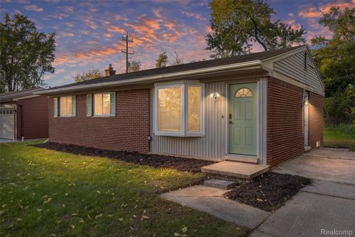 619 Skydale Dr, Ann Arbor, MI, 48105-1138 | Card Image