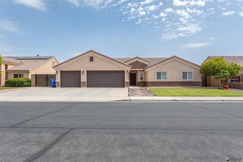 5952 E 39th Pl, Yuma, AZ, 85365-2628 | Card Image