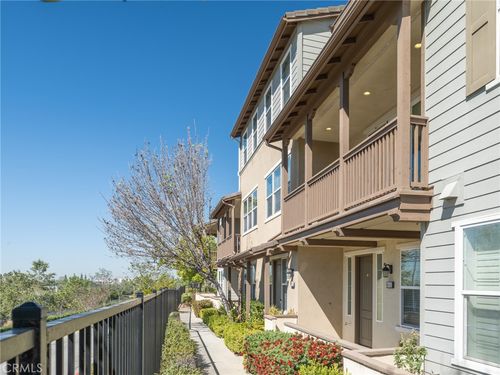 unit-e-900 N Primrose Ln, Azusa, CA, 91702-6817 | Card Image