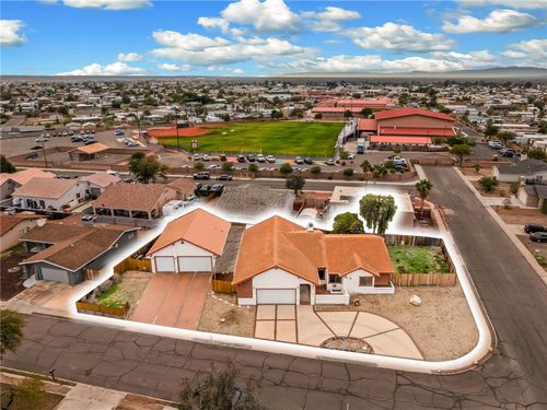 632 Lilac Ln, Bullhead City, AZ, 86442-5066 | Card Image