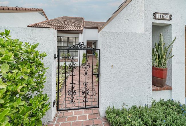 Gated to front entry | Image 13