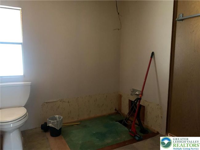 169 Scenic Dr, House other with 3 bedrooms, 2 bathrooms and null parking in Kunkletown PA | Image 24