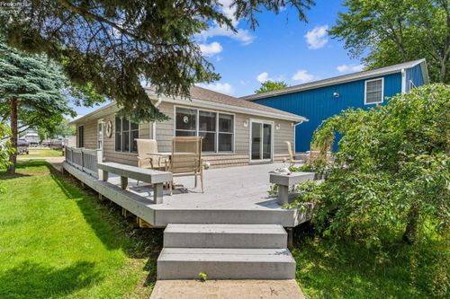 5510 E Center Ln, Port Clinton, OH, 43452-3426 | Card Image