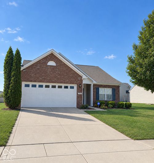 4348 Big Leaf Ln, Indianapolis, IN, 46239-7953 | Card Image