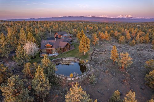66279 Gerking Market Rd, Bend, OR, 97703-9080 | Card Image