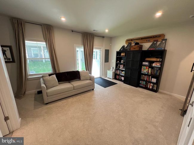 1800 Cherry Birch St, Townhouse with 5 bedrooms, 5 bathrooms and null parking in DUMFRIES VA | Image 26