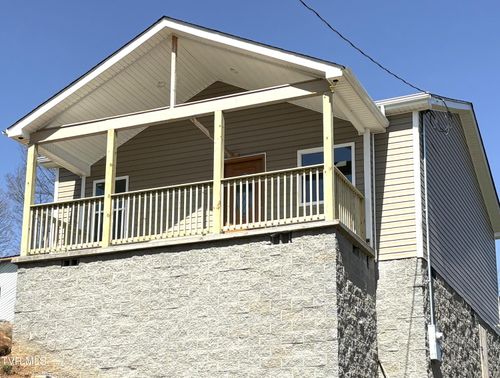 1724 Pendleton St, Kingsport, TN, 37660-1248 | Card Image
